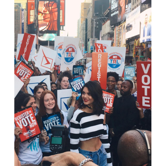 Kendall Jenner participe au tournage de l'émission "Total Registration Live" pour MTV à Times Square. New York, le 27 septembre 2016.