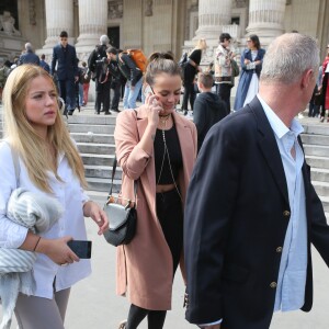 Pauline Ducruet à la sortie du Grand Palais après le défilé de mode Mugler, collection prêt-à-porter Printemps-Eté 2017, lors de la Fashion Week à Paris, le 1er octobre 2016. © CVS/Veeren/Bestimage