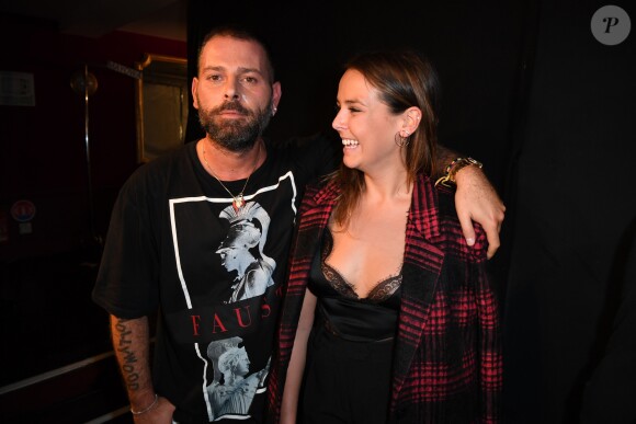 Pauline Ducruet posant avec Fausto Puglisi, directeur artistique d'Emanuel Ungaro, lors du défilé de la marque le 30 septembre 2016 à Paris dans le cadre de la Fashion Week printemps-été 2017.