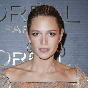 Helena Bordon - Photocall - Soirée "Gold Obsession" de L'Oréal à la Monnaie de Paris lors de la Fashion Week de Paris, le 2 octobre 2016.