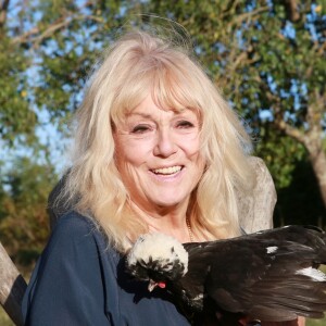 Exclusif - Mylène Demongeot a fêté son 81ème anniversaire en compagnie de Henry-Jean Servat, de la chanteuse Irène Roussel et de ses amis du Refuge de l'Arche, dans sa ferme en Mayenne, à Châtelain. Le 1er octobre 2016.