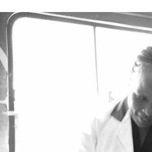 Victoria Beckham en mission humanitaire au Kenya avec son fils Brooklyn le 6 octobre 2016.