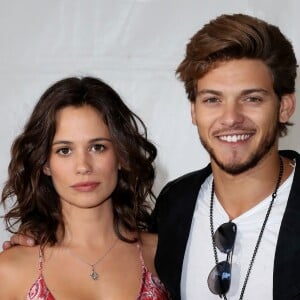 Lucie Lucas et Rayane Bensetti - Photocall du téléfilm "Coup de foudre à Jaïpur" lors du 18ème Festival de la Fiction TV de La Rochelle. Le 16 septembre 2016 © Patrick Bernard / Bestimage