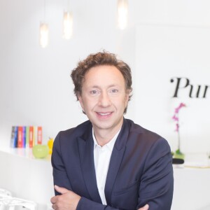 Exclusif - Stéphane Bern donne une interview chez Purepeople dans les locaux du groupe Webedia à Levallois-Perret, le 30 juin 2016.