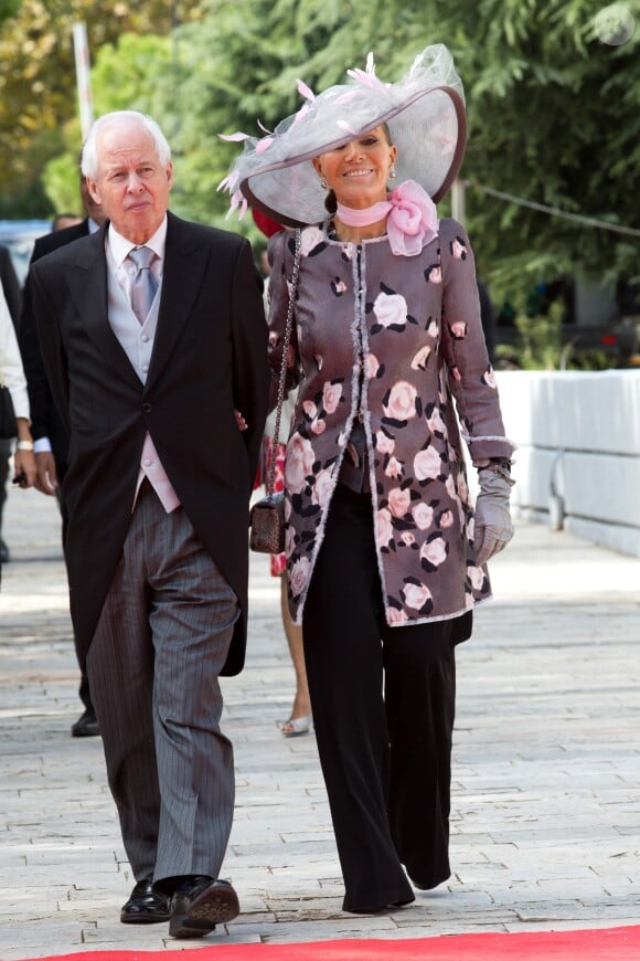 Le prince Philip et la princesse Isabelle de Liechtenstein arrivent au déjeuner le lendemain du mariage du prince Leka II d'Albanie et d'Elia Zaharia au palais royal à Tirana le 9 octobre 2016