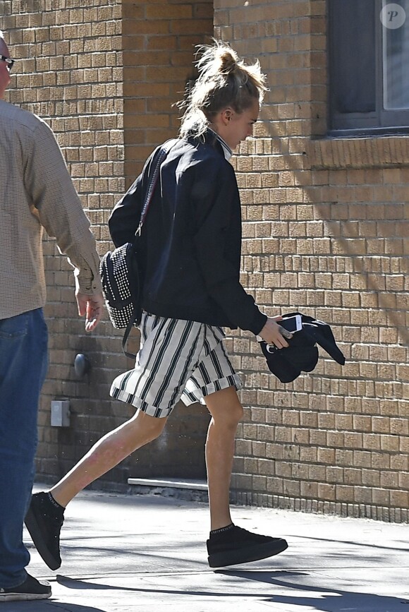 Exclusif - Cara Delevingne a dormi dans l'appartement de son amie proche Taylor Swift dans le quartier de West Village à New York, le 26 septembre 2016.