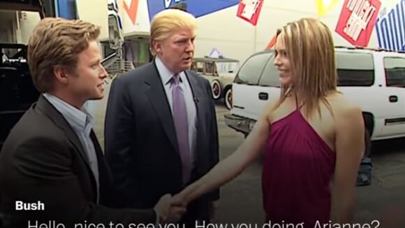 Billy Bush, Donald Trump et Arianne Zucker dans une séquence filmée pour l'émission "Access Hollywood" en 2005.