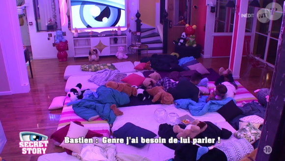 "Secret Story 10" sur NT1. Le 12 octobre 2016.