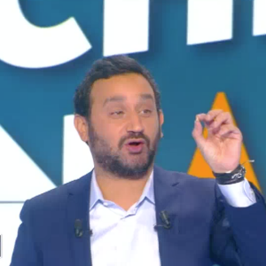 Cyril Hanouna perd une dent en direct lors de ses "35 Heures de live". Le 13 octobre 2016 sur C8.