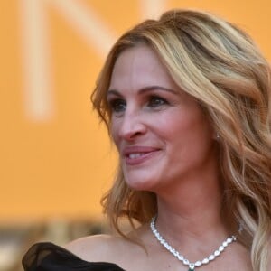 Julia Roberts - Montée des marches du film "Money Monster" lors du 69e Festival International du Film de Cannes. Le 12 mai 2016. © Giancarlo Gorassini/Bestimage