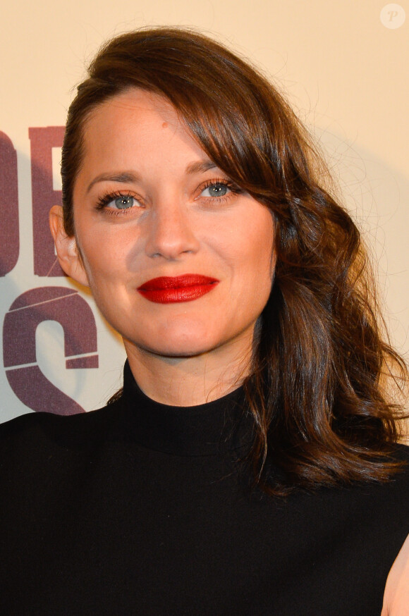 Marion Cotillard enceinte à l'avant-première du film "Mal de Pierres" au cinéma Gaumont Champs-Elysées Marignan à Paris, le 10 octobre 2016.