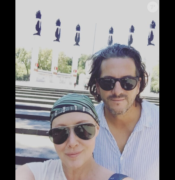 Shannen Doherty et Kurt Iswarienko en voyage au Mexique pour les célébrations de leur cinquième anniversaire de mariage (octobre 2016).


