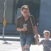 Exclusif - Hilary Duff se promène avec son fils Luca dans les rues de West Hollywood, le 2 octobre 2016
