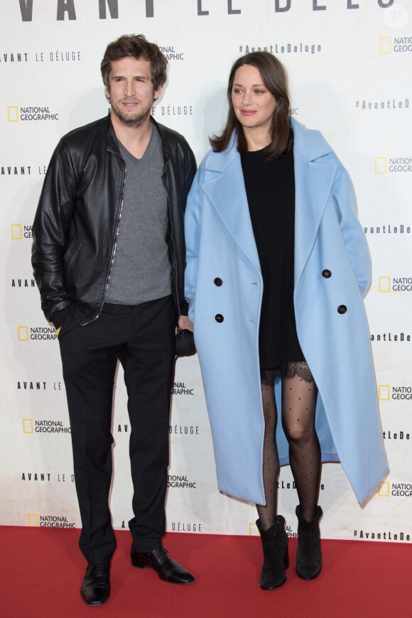 Marion Cotillard, enceinte, et son compagnon Guillaume Canet - Avant première du documentaire "Before the flood" au théâtre du Châtelet à Paris le 17 octobre 2016. © Cyril Moreau/Bestimage