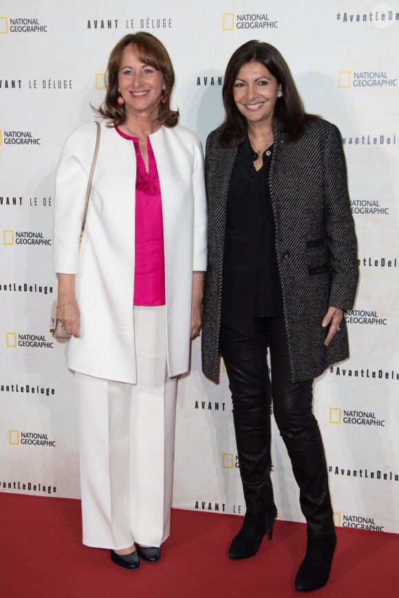 Ségolène Royal et Anne Hidalgo - Avant première du documentaire "Before the flood" au théâtre du Châtelet à Paris le 17 octobre 2016. © Cyril Moreau/Bestimage