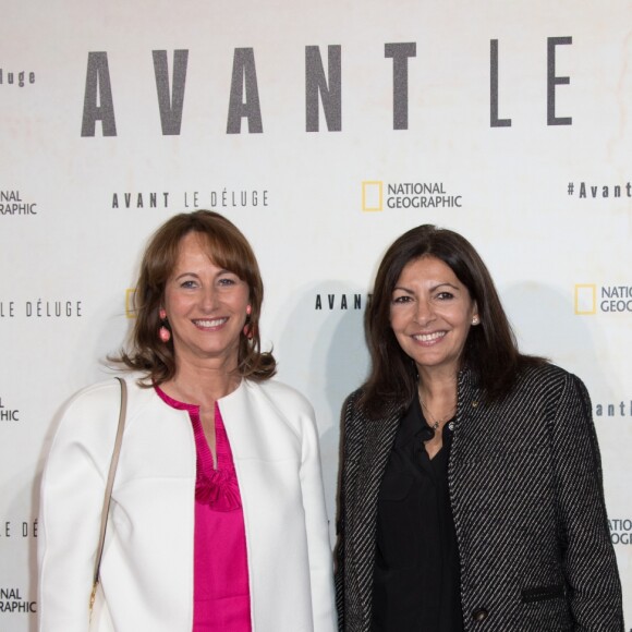 Ségolène Royal et Anne Hidalgo - Avant première du documentaire "Before the flood" au théâtre du Châtelet à Paris le 17 octobre 2016. © Cyril Moreau/Bestimage