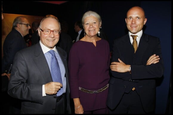 Alain Pompidou, sa femme Nicole et leur fils Romain le 13 septembre 2011 lors du gala de la Fondation Claude Pompidou et de la projection du film The Lady, à Paris.