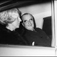 Georges et Claude Pompidou en voiture, images d'archives