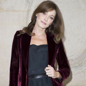 Carla Bruni-Sarkozy au défilé "Christian Dior", collection prêt-à-porter Printemps-Eté 2017 à Paris, le 30 septembre 2016.