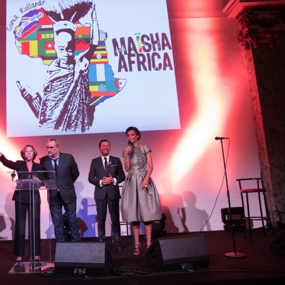 Exclusif -Guest, Antoine Duléry, Bernard Montiel et Sonia Rolland - Soirée des 15 ans de l'association "Maïsha Africa" de Sonia Rolland au Pavillon Cambon à Paris le 19 septembre 2016. © Veeren-Moreau/Bestimage