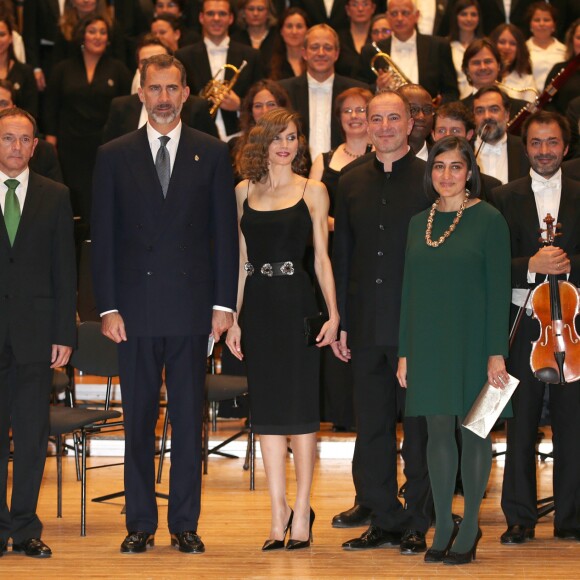 Le roi Felipe VI et la reine Letizia d'Espagne assistaient le 20 octobre 2016 au concert précédant la remise des Prix Princesse des Asturies, à Oviedo.