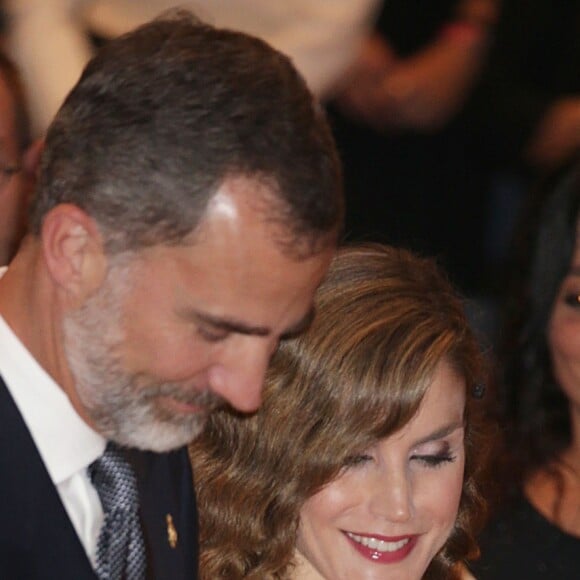 Le roi Felipe VI et la reine Letizia d'Espagne assistaient le 20 octobre 2016 au concert précédant la remise des Prix Princesse des Asturies, à Oviedo.