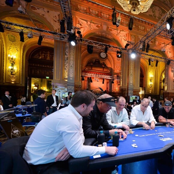 Exclusif - Le chanteur Garou participe au tournoi de poker Monte-carlo One Drop Extravaganza au casino de Monte-Carlo, ce tournoi caritatif donné au profit de la fondation One Drop de Guy Laliberté est réservé seulement aux riches amateurs capable de miser 1 million d'euros à Monaco le 14 octobre 2016.