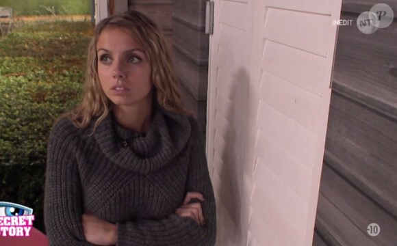 Anaîs - "Secret Story 10" sur NT1, le 24 octobre 2016.