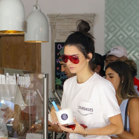 Kendall Jenner est allée déjeuner au restaurant Fred Segal à West Hollywood, le 22 août 2016