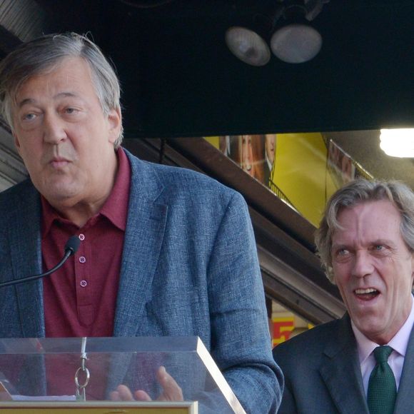 Hugh Laurie et Stephen Fry sur le Walk Of Fame, à Los Angeles, le 25 octobre 2016.