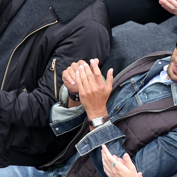 Maxim Nucci (Yodelice) et Isabelle Ithurburu dans les tribunes des Internationaux de France de tennis de Roland-Garros à Paris. Le 24 mai 2016 © Dominique Jacovides / Bestimage