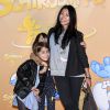 Exclusif - Anggun avec sa fille Kirana Cipta et une amie de sa fille, à la première du spectacle "Les Schtroumpfs" aux Folies Bergère à Paris, le 20 octobre 2016. © Pierre Perusseau/Bestimage