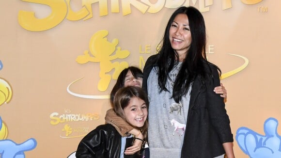 Anggun, Carole Rousseau et leurs enfants, s'éclatent avec les Schtroumpfs !