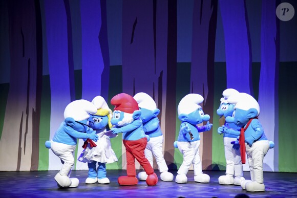 Exclusif - Première du spectacle "Les Schtroumpfs" aux Folies Bergère à Paris, le 20 octobre 2016. © Pierre Perusseau/Bestimage