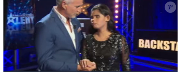 Aliènette bouleverse le jury -"Incroyable Talent 2016" sur M6. Le 1er novembre 2016.