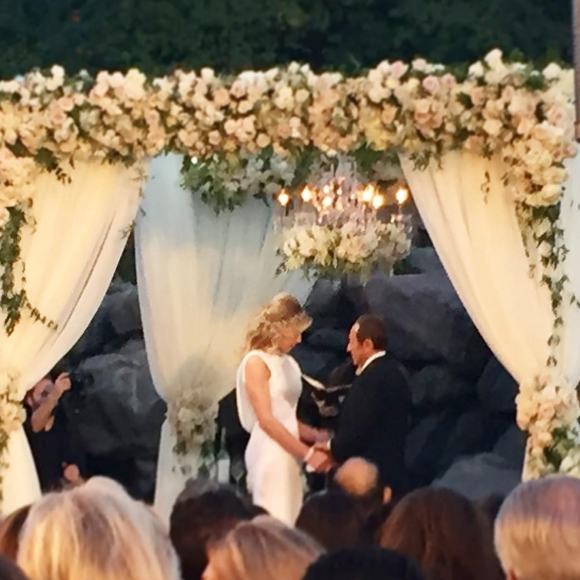 Le crooner Paula Anka s'est marié pour la troisième fois avec Lisa Pemberton, lors d'une cérémonie qui s'est déroulée au Four Season de Los Angeles. Photo publiée sur sa page Instagram le 24 octobre 2016
