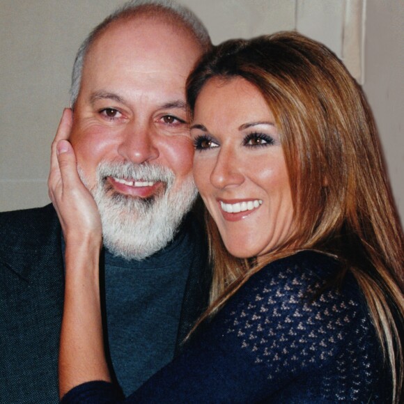 René Angélil et Céline Dion posent en 1999.