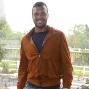 Exclusif - Jo-Wilfried Tsonga donne le coup d'envoi au 4ème challenge "Qui Court Donne" au Lagardère Paris Racing le 18 mai 2016.