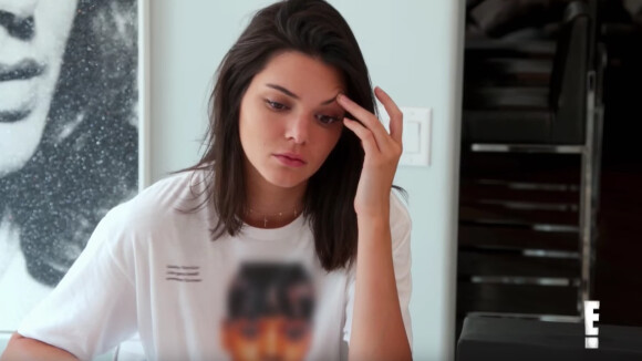 Kendall Jenner avoue souffrir de troubles du sommeil dans un nouvel épisode de l'émission de télé-réalité l'Incroyable Famille Kardashian. Vidéo publiée sur Youtube, le 3 novembre 2016