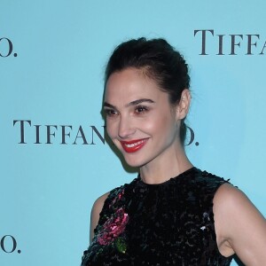 Gal Gadot à la soirée de réouverture de la boutique Tiffany & Co. à Beverly Hills le 13 octobre 2016