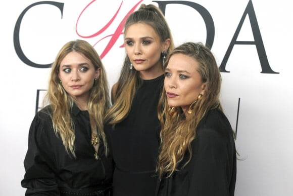 Les soeurs Ashley, Elizabeth Olsen et Mary-Kate Olsen aux CFDA Fashion Awards 2016 à New York, le 6 juin 2016 © Future-Image via Bestimage