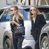 Exclusif - Mary-Kate et sa soeur Ashley Olsen à New York, le 19 avril 2016.