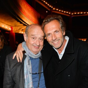 Michel Jonasz et Stéphane Freiss à l'anniversaire de Louis-Michel Colla, qui fête ses 60 ans au théâtre de la Gaîté-Montparnasse, à Paris, le 8 novembre 2016.