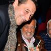 Laurent Gerra et Jean-Paul Belmondo à l'anniversaire de Louis-Michel Colla qui fête ses 60 ans au théâtre de la Gaîté-Montparnasse, à Paris, le 8 novembre 2016.