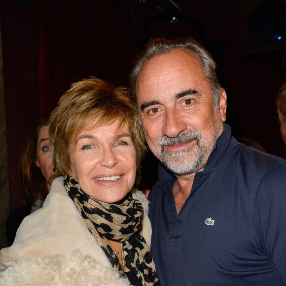 Véronique Jannot et Antoine Duléry à l'anniversaire de Louis-Michel Colla, qui fête ses 60 ans au théâtre de la Gaîté-Montparnasse, à Paris, le 8 novembre 2016.