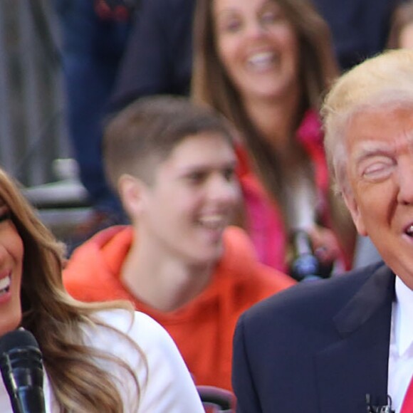 Donald Trump et sa femme Melania Trump participent à l'émission "Today" à la Trump Town Hall, Rockefeller Plaza à New York, le 21 avril 2016.