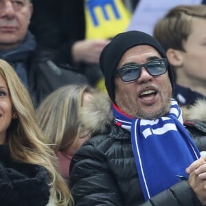 Pascal Obispo et sa femme Julie Hantson - Match de qualification de la coupe du monde de football 2018, France contre Suède au Stade de France à Saint-Denis, France, le 11 novembre 2016. © Cyril Moreau/Bestimage