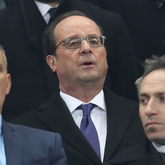 Le président de la République François Hollande - Match de qualification de la coupe du monde de football 2018, France contre Suède au Stade de France à Saint-Denis, France, le 11 novembre 2016. © Cyril Moreau/Bestimage