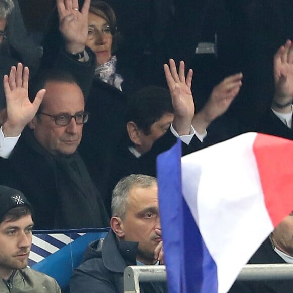 Le président de la République François Hollande - Match de qualification de la coupe du monde de football 2018, France contre Suède au Stade de France à Saint-Denis, France, le 11 novembre 2016. © Cyril Moreau/Bestimage