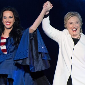 Katy Perry en concert pour la campagne de Hillary Clinton à Philadelphie, le 5 novembre 2016.